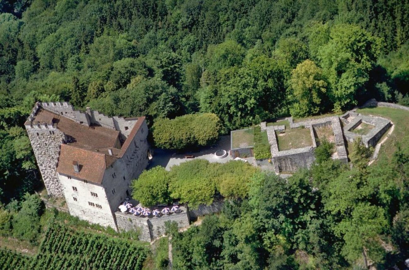 Poster für Stammschloss einer Weltmacht