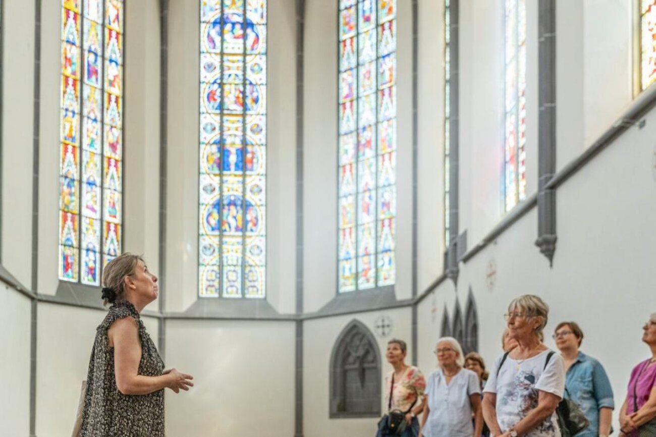 Poster für Das Kloster in neuem Glanz