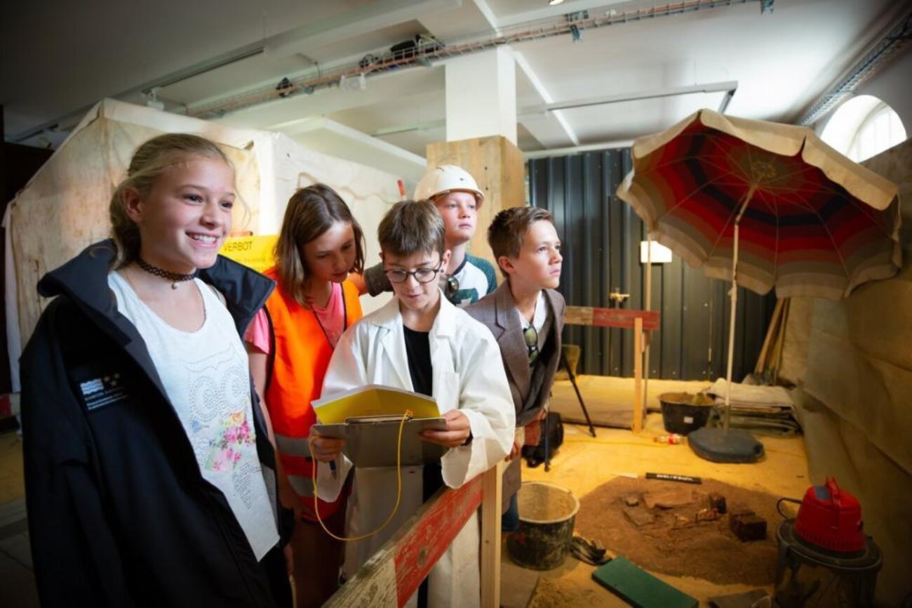 Poster für Familiensonntag